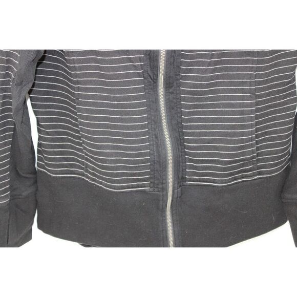 Cabi 3378 Sporty Sprint Jacket Womens Medium Black White Striped Full Zip Modern - Picture 8 of 14